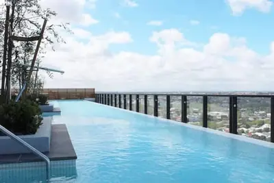 Image de Luxurious Flemington with Stunning Racecourse View