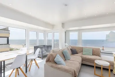 Image de Appartement avec vue frontale sur la mer