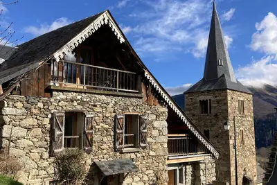 Image de Chalet en pierres pyrénéen à 10 min des pistes de ski, idéal pour les randonnées