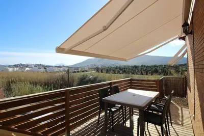 Image de Sant Jordi - Apartamento con vistas la montaña, piscina comunitaria y garaje.