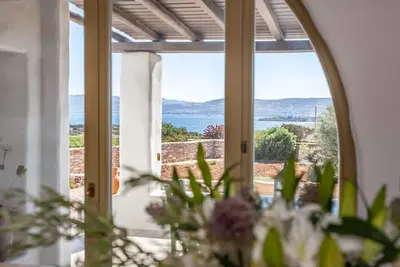 Image de Spacious Seaside Family Villa with Bbq, private garden, wonderful sunset views!