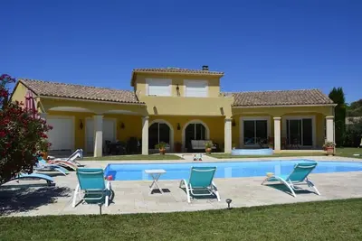 Image de Trés belle villa avec vue sur le Mont Ventoux