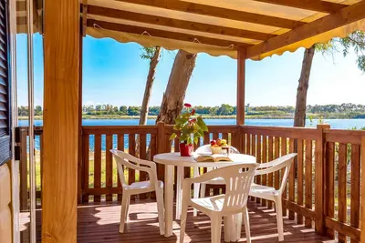 Image de Maison mobile avec piscine