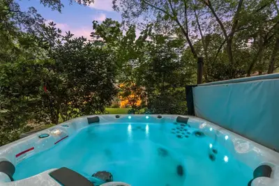 Image de King Beds |Hot Tub | Walkable - The Sunny Spot
