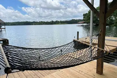 Image de Cozy Lake Hickory Cabin