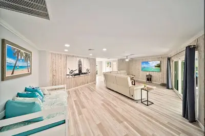 Image de Experience of a Lifetime - Waterfront Living