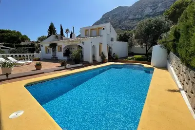 Image de Saona Villas (As Merce) : villa 6 personnes, piscine privée, climatisation