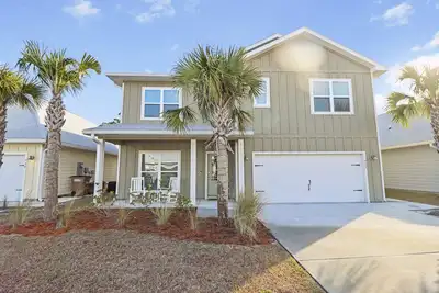 Image de Fun-filled Beach Getaway for 15 Rest Ashored