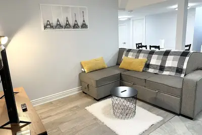 Image de Clean & Cozy Basement Appartment