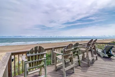 Image de Ocean and sunrise views and a quick walk to Avon Pier from Blue Crab!