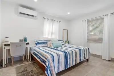 Image de Private centrally located Fort Lauderdale cottage