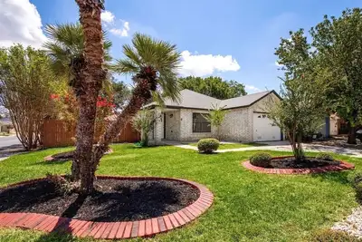 Image de New! 3b2b Villa, Pool, Bbq, Firepit, Yard Games, Bunk Bed, Family & Pet Friendly