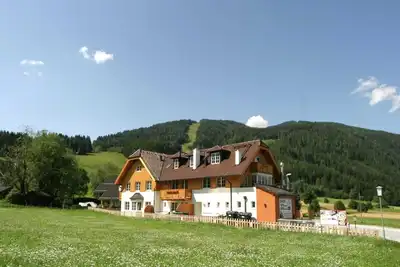 Image de Appartement ensoleillé à Lungau, juste à côté des remontées mécaniques