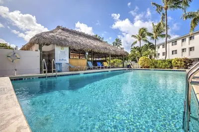 Stunning Bonefish:  3/3 Water View & Pool