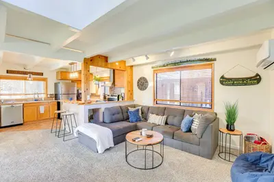 Image de Bend Home w/ Fire Pit, 4 Mi to High Desert Museum!