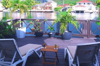 Image de Beautifully renovated villa less than 5 minutes from the beach