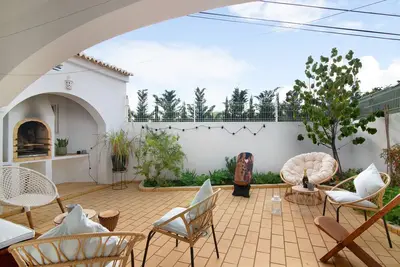 Image de Villa \"Casa Judite\" avec terrasse privée, balcon et Wi-Fi