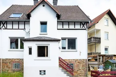 Image de Appartement à Brilon avec petit jardin