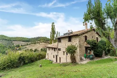 Gîte confortable avec piscine à Assise