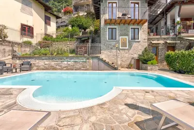 Image de Merveilleuse maison de vacances avec piscine
