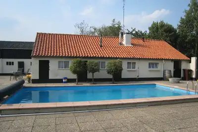 Image de Maison à Oisterwijk avec Piscine Privée