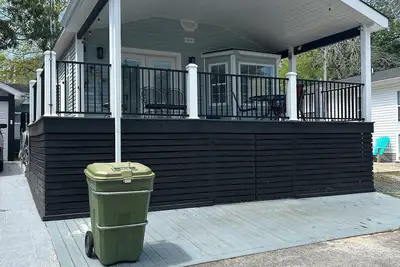 Image de Updated With Cart Dogs <20 Lbs Must Be Pre Approved, Site 5518 Sandlapper Ln.