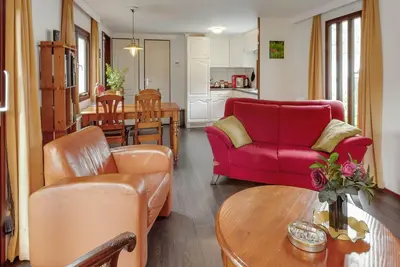 Image de Chalet à Stegeren avec Piscine et Jardins