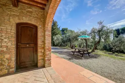 Image de Appartement ensoleillé avec jardin