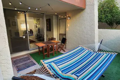 Image de Beautiful Old Town Scottsdale Condo Lux Amenities