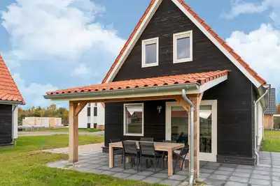 Image de Belle maison à Scherpenisse avec terrasse