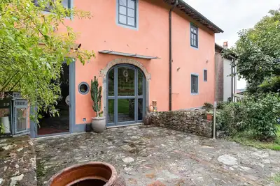 Image de Villa en Toscane au Charme Historique