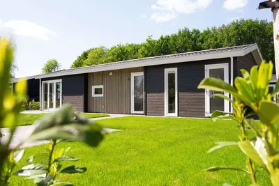 Image de Beau chalet avec airco, dans un parc de vacances