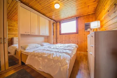 Image de Chalet א Somme-Leuze avec parking