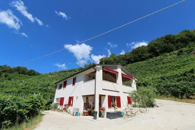 Image de Belle maison de vacances à Miane avec terrasse
