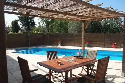 Image de Beautiful air-con villa with private pool\nIn the canal-side village of Homps