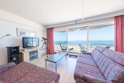 Image de Appartement lumineux avec vue sur la mer