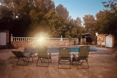 Image de Vista al Mar, Piscina y Paz: tu Escape Perfecto en Esta Casa Rural Ăšnica