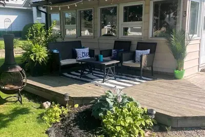 Image de Cozy cottage rental 1 min walk to sandy beach inside unesco world biosphere!