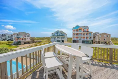 Image de Semi-Oceanfront Dog Friendly w/ Private Pool, Hot Tub, Game Room, Beach Nearby