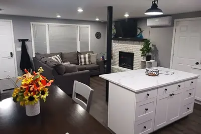 Image de Pocono Home in Tobyhanna with Hot Tub near Lake Water Parks Casino & Restaurants