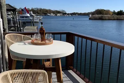 Image de Peconic River Boatel