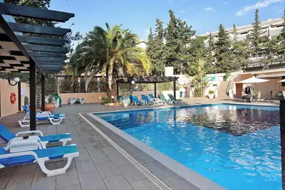 Image de Appartement 'Apartamento Lima' avec piscine partagée, Wi-Fi et climatisation