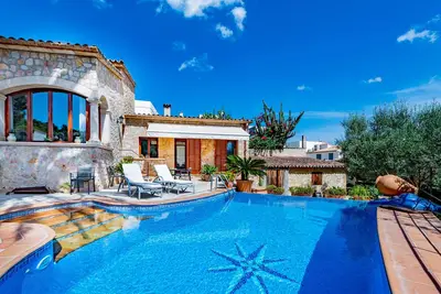 Image de Villa 'Simone In Town, Pool and Wifi' avec piscine privée, Wi-Fi et climatisation