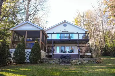 Image de Lovely Lake House in Maidstone Vermont with Hot Tub
