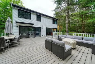 Image de Brand New House with Huge Patio