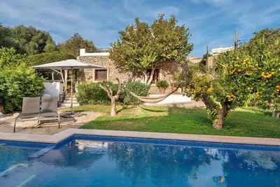 Image de Villa Can Massienet, charming village house with pool and clear views in Búger