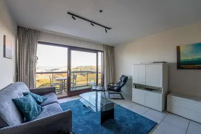 Image de Appartement avec balcon et vue sur la mer