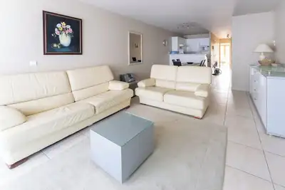 Image de Appartement accueillant avec terrasse