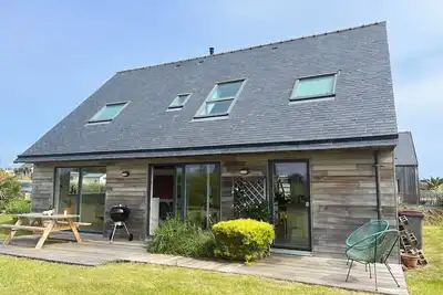 Image de Maison confortable à 5mn à pied de la plage de Ste Marguerite et sentiers Gr 34