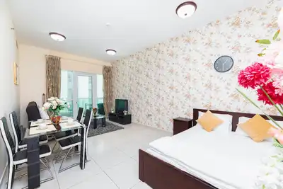 Image de 1bhk in Dubai Marina with a Huge Space of 6 Family Members